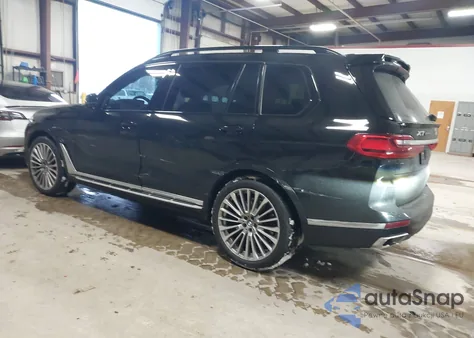 2021 BMW X7 xDrive40I z USA, uszkodzony, nr VIN 5UXCW2C08M9F97274